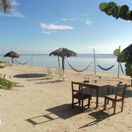 Ecological Hotel Maya Luna Mahahual Bagian luar foto