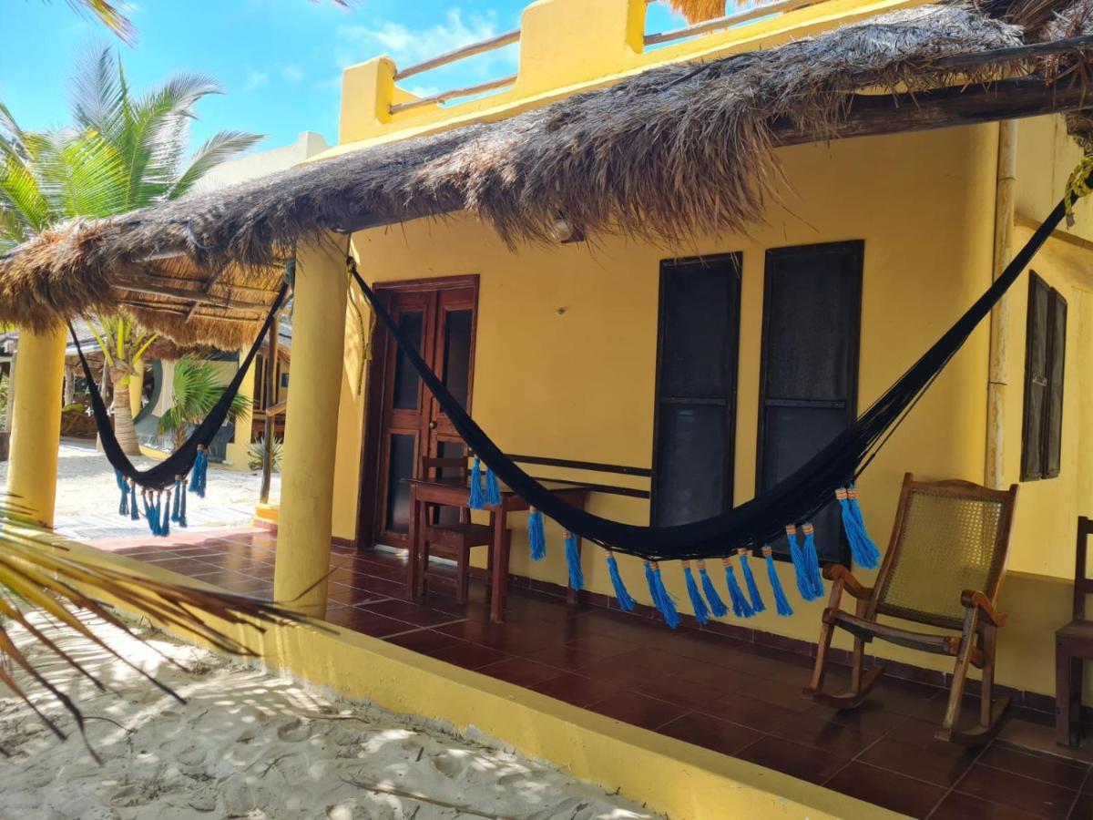 Ecological Hotel Maya Luna Mahahual Bagian luar foto