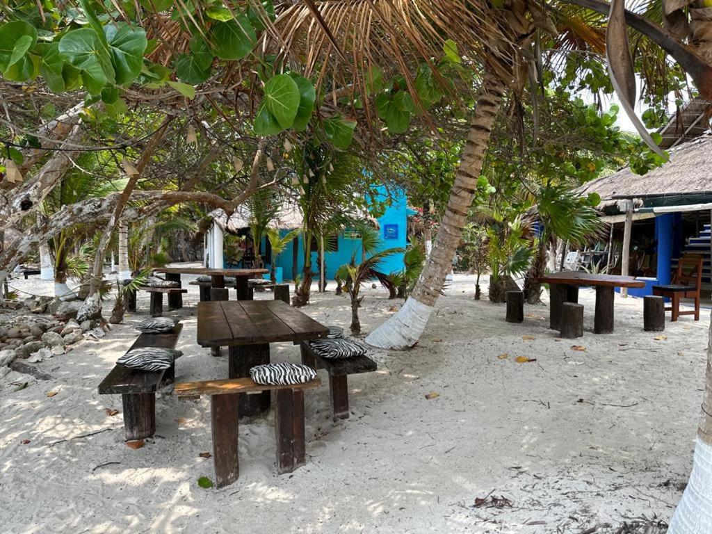 Ecological Hotel Maya Luna Mahahual Bagian luar foto