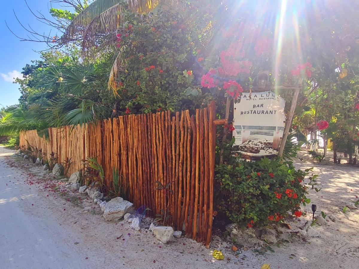 Ecological Hotel Maya Luna Mahahual Bagian luar foto