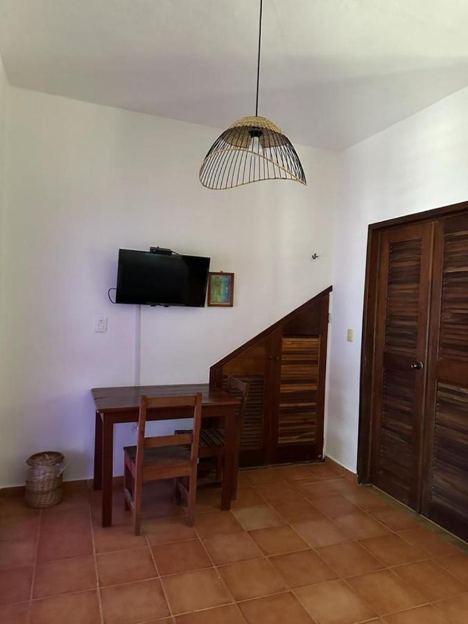 Ecological Hotel Maya Luna Mahahual Bagian luar foto