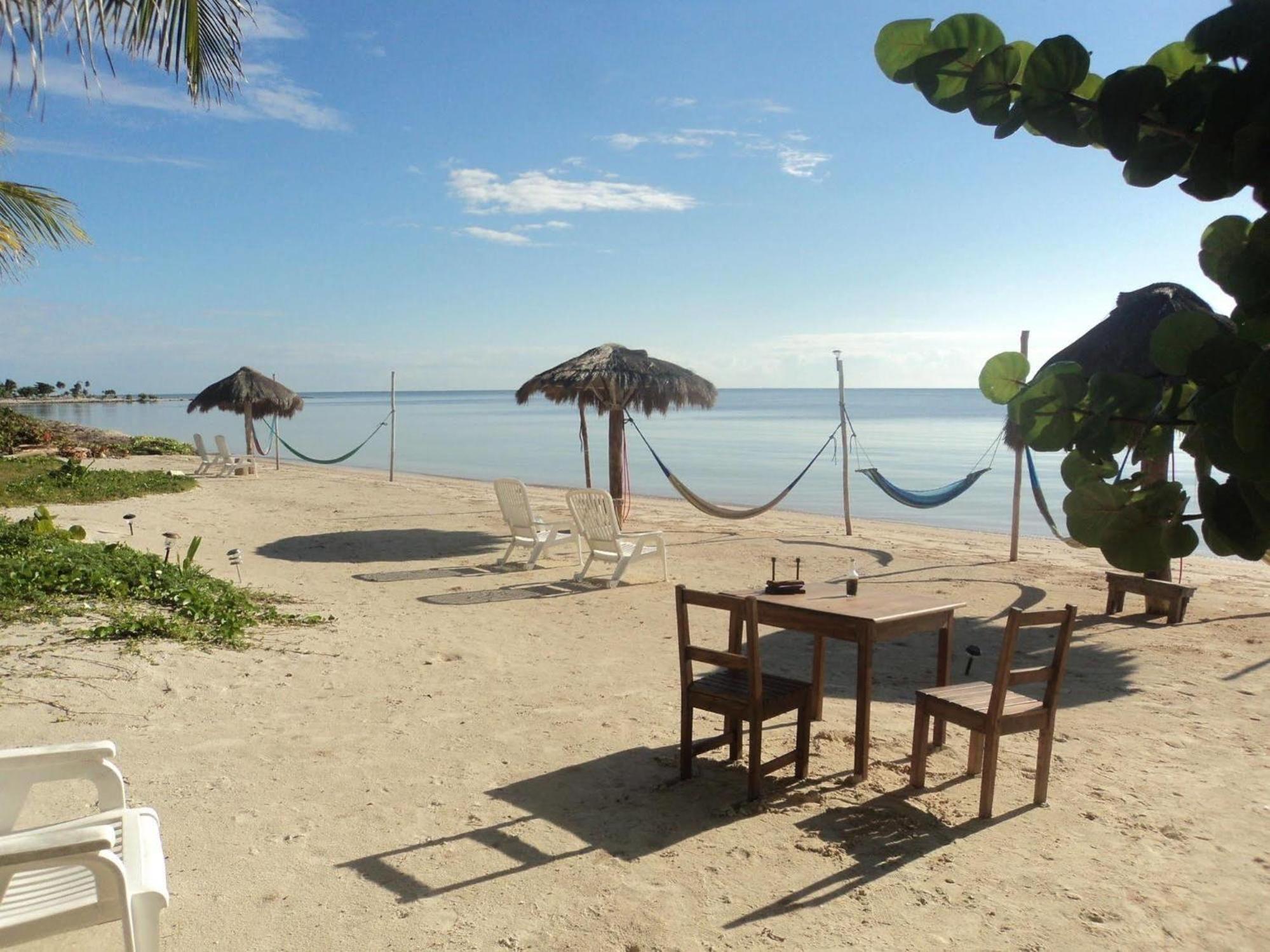 Ecological Hotel Maya Luna Mahahual Bagian luar foto